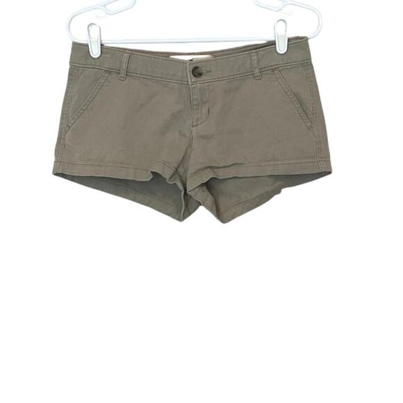 Hollister Y2K Style Micro Mini Low Rise Khaki Shorts Size 27 (5) Booty Preppy - Picture 1 of 7